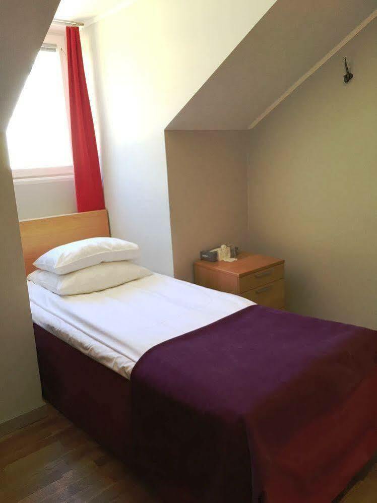 Rex Hotel